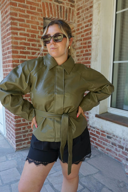 Veste verte olive ceinture similicuir