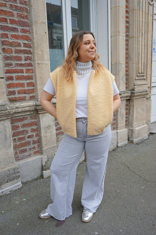 Veste sans manches en feutrine jaune beurre